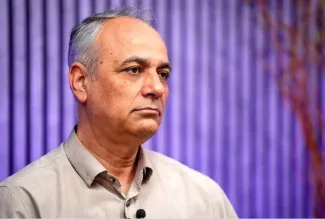 برازنده نیست ! - احمد زیدآبادی