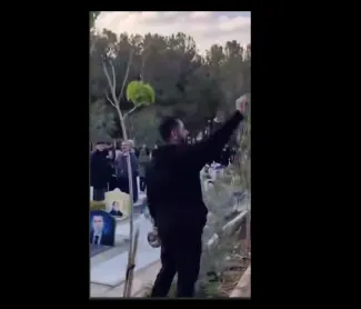 به ادعاها و تظلم خواهی این پدر دادخواه جوان از دست داده رسیدگی دقیق خواهید کرد؟