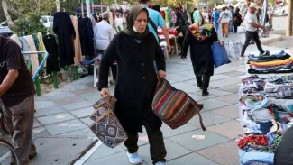  وقتی «فقر» چهره زنانه پیدا می‌کند؛ زنگ خطر گسترش بیکاری در میان زنان کارگر