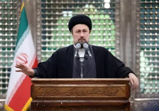 تکرار تاریخی سخنان آیت‌الله سید علی خامنه‌ای (سکوت خواص) از سوی سیدحسن خمینی: گاهی سکوت کردن دروغ گفتن است