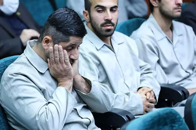 علی شریف‌زاده وکیل سید محمد حسینی بازداشت نشده است.