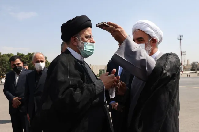 براستی در کشور چه خبر است؟