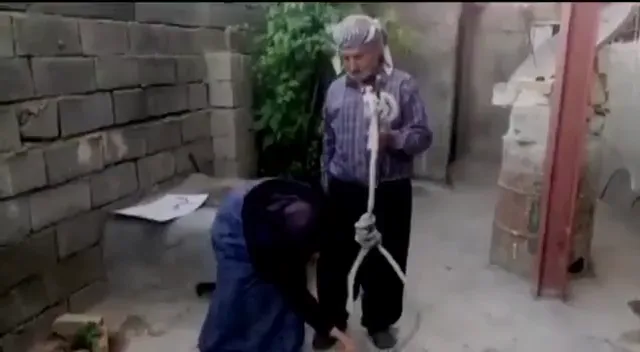 برادر رامین حسین‌پناهی ویدیویی از پدر و مادرش منتشر کرده که با آتش زدن طناب دار خواستار اعدام نشدن فرزندشان می‌شوند و به اعدام «نه» می‌گویند.