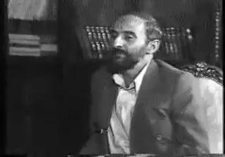 هاشمی رفسنجانی در پاسخ به سوال حسین شریعتمداری درباره رابطه با آمریکا: بحث لجبازی که در سیاست خارجی نیست. ما باید مصالح نظام را در نظر بگیریم.