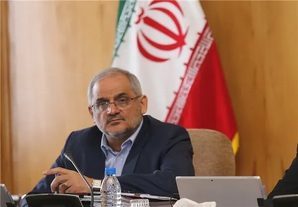 پس از منتفی شدن وزارت محسن حاجی میرزایی برای معرفی به عنوان وزیر آموزش و پرورش با اشاراتی حجت الاسلام و المسلمین علیرضا کاظمی معاون سابق پرورشی وزارت آموزش و پرورش و معاون ستاد مبارزه با مواد مخدر، به عنوان وزیرآموزش و پرورش به مجلس معرفی شد