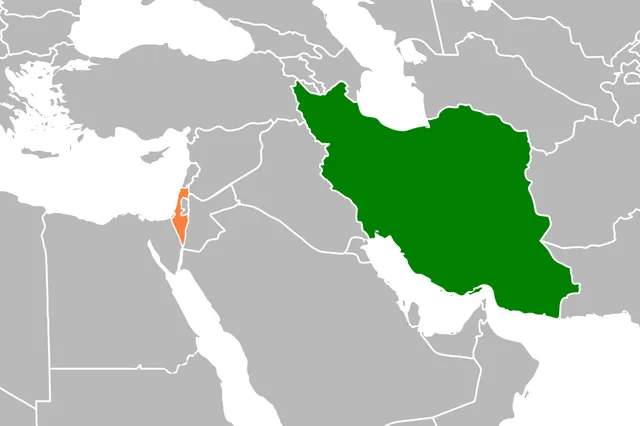 با اینکه تنها یک نفرم و هیچ دستیاری هم ندارم و فاصله زمانی هم با ایران دارم و شاید در برخی زمانها نتوانم به موقع اخبار را پوشش دهم اما یک مطلب برایم بسیار بسیارجالب است