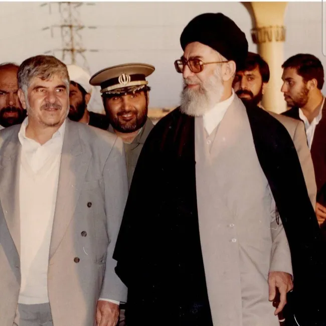 محمد هاشمی در بیانه‌ای اخراجش از مجمع تشخیص مصلحت نظام و سازمان صدا و سیما توسط آیت‌الله خامنه‌ای را تکذیب کرد.