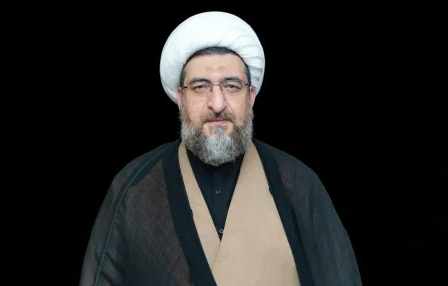  آيت‌الله خامنه‌ای در حکمی «حجة‌الاسلام آقای حاج شیخ احمد مطهّری اصل» را به‌ عنوان نماینده جدید ولی فقیه در استان آذربایجان شرقی و امام جمعه تبریز منصوب نمود