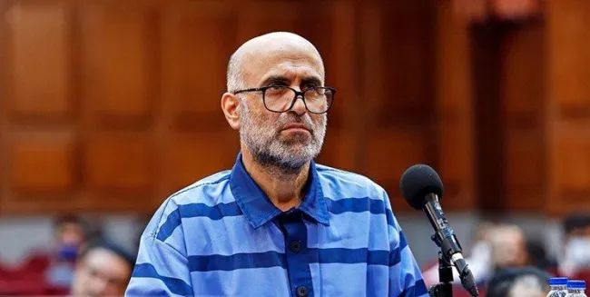 اکبر طبری برای گذراندن حداقل ۱۲ و نیم سال حبس به زندان اوین بازگردانده شد