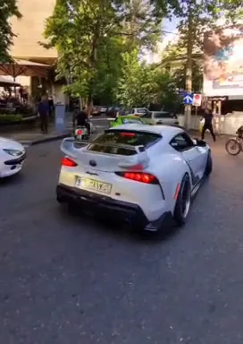 تهران، خیابان فرشته...