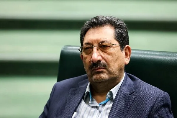 وزیر صمت بر اثر یک ضربه سطحی مصدوم شده و حال عمومی وی خوب است.