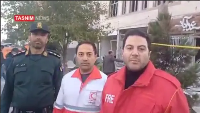 فقط خانمی زیر آوار بوده که توسط عوامل ما خارج شده و تحویل نیروهای اورژانس شده است.