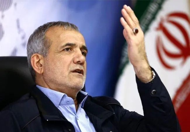  پزشکیان: بعضی از شما گفتید من را نمی‌توانید ببینید، من الان خودم هم نمی‌توانم ببینم، شما که سهل است