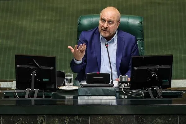  قالیباف: دولت از نظر قانونی اختیار افزایش قیمت بنزین را دارد