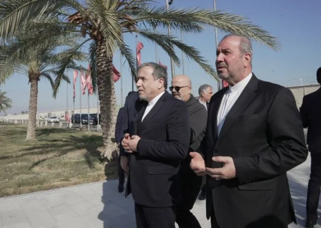 اظهارات عراقچی در بدو ورود به بغداد
