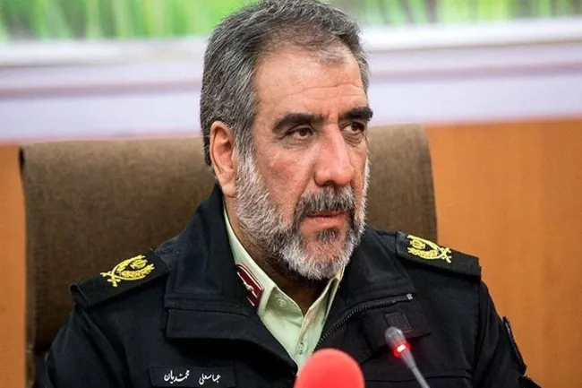  فرمانده انتظامی تهران: فیلم‌های مربوط به جرائم را به جای انتشار در فضای مجازی برای پلیس بفرستید/ با انتشار فیلم‌ها در فضای مجازی، احتمال فرار مجرمان بیشتر می‌شود