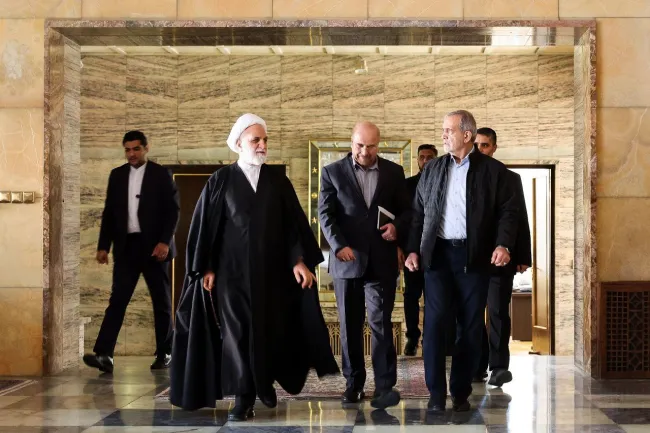  برگزاری نشست مشترک سران قوا