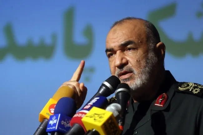 مقاومت ضعیف نشده است و همه امروز می‌بینند یمنی‌ها چگونه در دفاع از فلسطین می‌درخشند و هر جمعه برای پشتیبانی از غزه جمع می‌شوند.