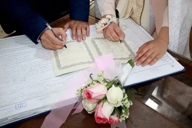 با تصویب رئیس قوه قضاییه تعرفه «ثبت ازدواج» برای سال ۱۴۰۴ بیش از ۱۳۶ درصد افزایش یافت.