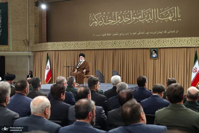 رهبر جمهوری اسلامی: روز ۲۲ بهمن امسال یک قیام مردمی و یک حرکت بزرگ ملی بود