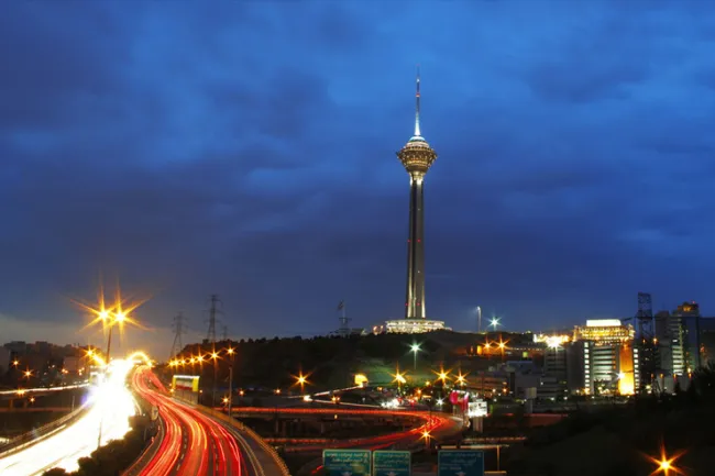  آقای مدیر عامل شرکت توزیع نیروی برق تهران درود مشکل قطعی گسترده در مناطق مختلف تهران چیست؟ البته که به تعطیلی سراسری تهران فردا ربط ندارد دارد؟