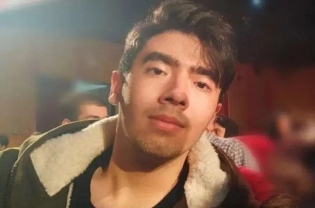 روایتی از نحوه دردناک قتل مرحوم خالقی دانشجوی دانشگاه تهران/ چاقو خورده دنبال موتور دوید اما از نفس افتاد