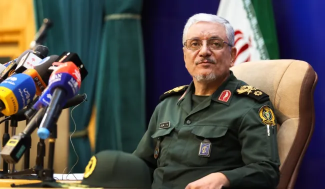 سخنگوی هیات رییسه مجلس بررسی لایحۀ محدودیت برخی سلاح‌های متعارف فعلا از دستورکار مجلس خارج شد