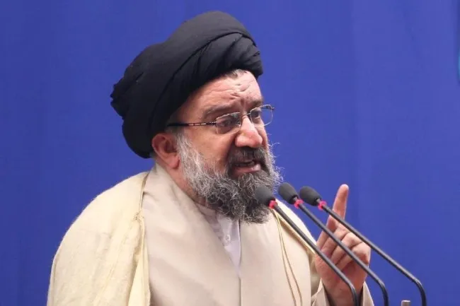  امام جمعه تهران: تا خون در بدن داریم نخواهیم گذاشت حجاب فراموش شود
