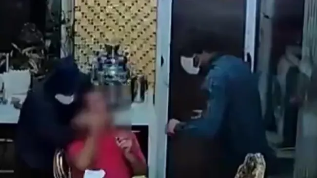  فیلمی از نحوه سرقت منازل توسط سارقان مسلح شهر تهران