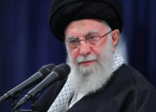 این روزهای فضای مجازی را به یاد داشته باشید، زمین سفت سیاست در آینده نزدیک تماشاییست