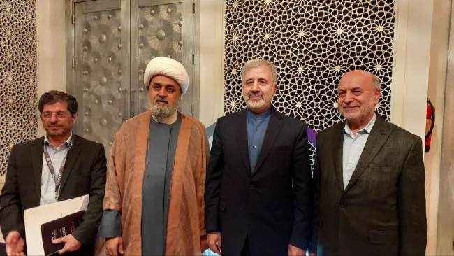  و اینک در ادامه سفرها به عربستان سعودی سفر شیخ حمید شهریاری