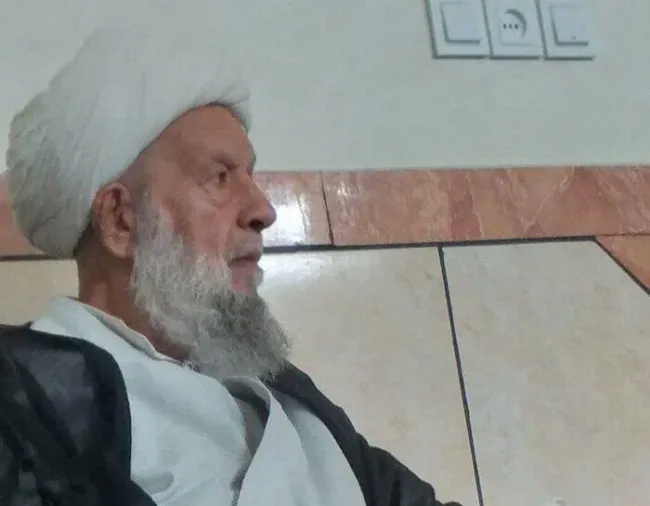  حاج شیخ بزرگ بنیادی امام جمعه اسبق کازرون در ۸۳ سالگی به علت بیماری در بیمارستان ولی عصر این شهرستان درگذشت.