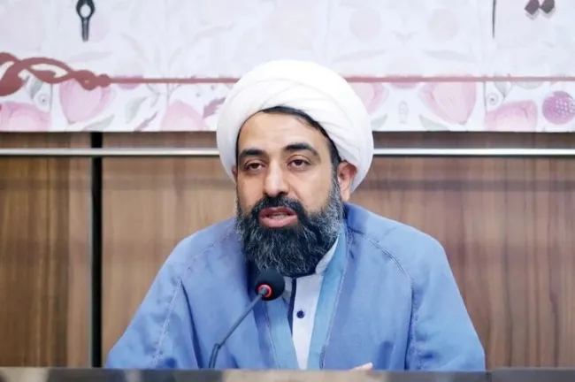 دفاع عجیب رئیس ستاد امر به معروف اصفهان از ارسال پیامک‌ حجاب به پدران دختران/ کاملاً قانونی است/ کاری به شورای عالی امنیت ملی و قانون حجاب نداریم