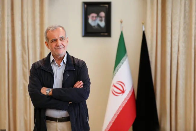 مسعود پزشکیان از موافقت آیت‌الله با سرمایه گذاری آمریکاییان در جمهوری اسلامی خبر میدهد