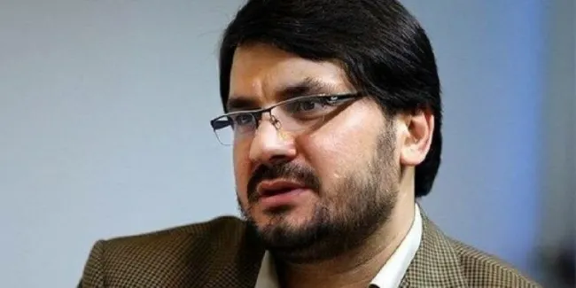  بذرپاش: قطعاتی از پیکر شهید رئیسی و شهید امیرعبدالهیان در محل حادثه مانده است.