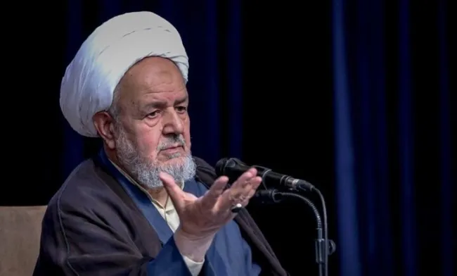  واکنش رئیس دفتر عقیدتی سیاسی فرماندهی کل قوا به اظهارات قاسمیان/ برای نظام هزینه زیادی فراهم کرد/ اظهارنظر بدون توجه به تبعات، پدیده عجیبی است