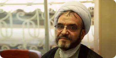  آیت‌الله خامنه‌ای شیخ عبدالرضا ایزدپناه رییس حوزه ریاست و معاون وقت قوه قضاییه را به عنوان سرپرست موسسه اطلاعات منصوب و جایگزین سید عباس صالحی سرپرست سابق این موسسه و وزیر فرهنگ و ارشاد اسلامی فعلی کرد
