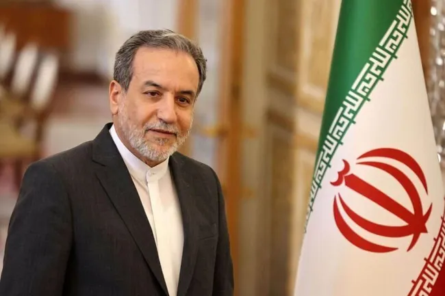 شوخیِ عراقچی با بستنی-فالودۀ شیرازی