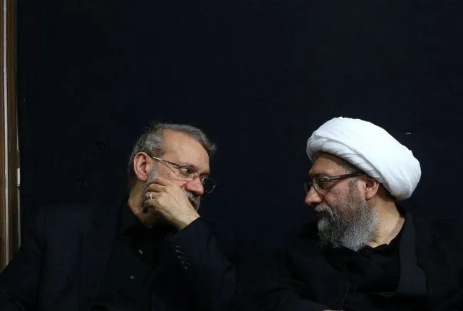 چقدر فرق دارند این دو برادر/ یکی می گوید با مردم مهربان باشیم، دیگری می گوید اینترنت را قطع کنید برود پی کارش