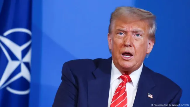 دونالد ترامپ، رییس‌جمهور آمریکا، در جریان کنفرانس مطبوعاتی پس از اجلاس ناتو در هلند با تاکید بر اینکه قصد تصرف منابع نفتی ایران را نداریم...