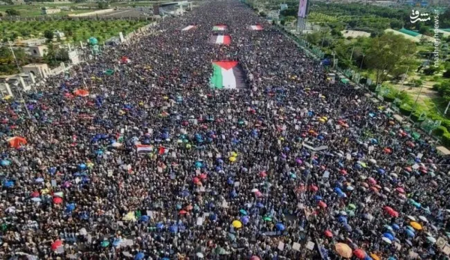  تصویری از تظاهرات یمنی ها در حمایت از ایران