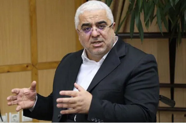  در میان تندروها به دنبال عوامل نفوذی بگردید/نظام باید تکلیف خود را با کانون های افراط مشخص کند