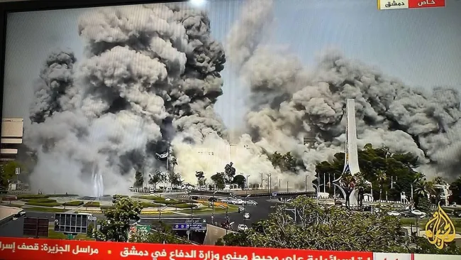  تصاویری دیگر از حمله اسرائیل به ساختمان ستادکل ارتش سوریه