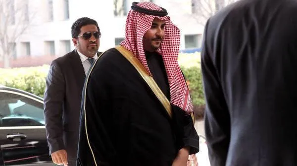 فاکس نیوز از سفر محرمانه وزیر دفاع عربستان به آمریکا و دیدار با ترامپ در روز گذشته خبر داد
