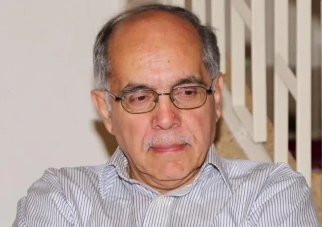  ۱۶ نهاد اطلاعاتی آمریکا همین ۲ ماه پیش در یک گزارش رسمی نوشتند که اقدامات تسلیحاتی ایران در صنعت هسته‌ای ۲۲ سال پیش متوقف شده است