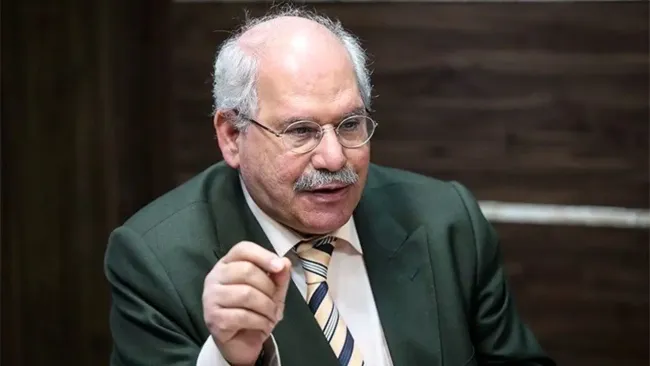  با این آفتابی که ما داریم باید صادرکننده برق باشیم