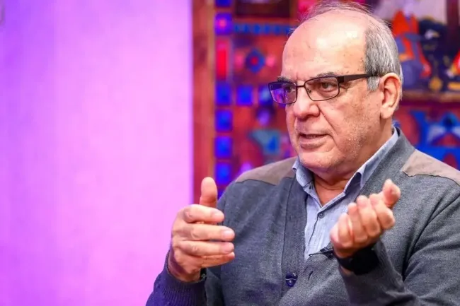  عباس عبدی: تغییر راهبرد کلان ایران در اختیار رئیس‌جمهور نیست، بلکه به رهبری نظام بازمی‌گردد/ یورونیوز