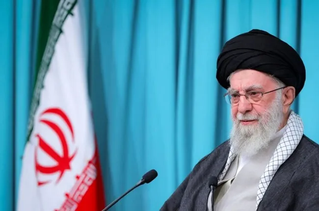  رهبر جمهوری اسلامی: غنی‌سازی را تا ۶۰‌ درصد بالا بردیم که نیاز کشورمان است/ بنا نداریم از سلاح هسته‌ای استفاده کنیم اما غنی‌سازی را داریم/ این علم ما با تهدید و بمباران از بین نمی‌رود