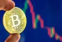  بیت کوین، بزرگترین رمزارز جهان، برای اولین بار با قیمتی بیش از ۱۲۰ هزار دلار معامله می‌شود. 