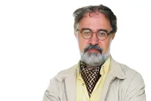 کیومرث اشتریان استاد علوم سیاسی دانشگاه تهران: دولت قدرتمند دولتی است که از ترس گروه‌های فشار اقتصادی، سیاسی و اجتماعی دائما عقب‌نشینی نکند؛ این بزرگترین تهدید است برای یک دولت وفاقی